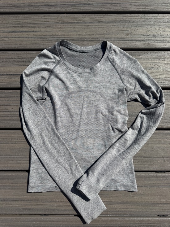 lululemon athletica Tops - lululemon athletica Heather Grey Swiftly Long-Sleeve Performance Long Sleeve